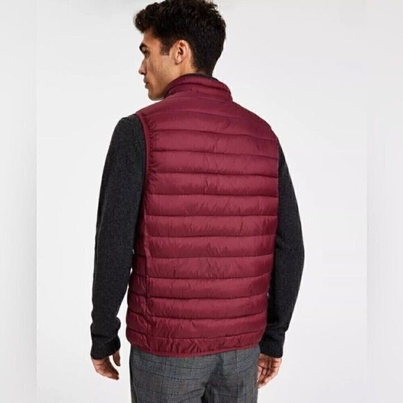 CLUB ROOMMen's Quilted Packable Puffer Vest, jacket color port Men's winter coat - Picture 4 of 16
